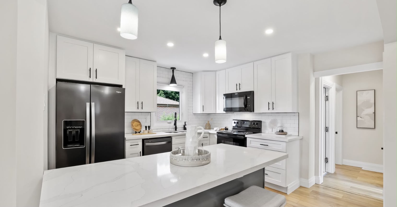 Bright kitchen, dark fixtures